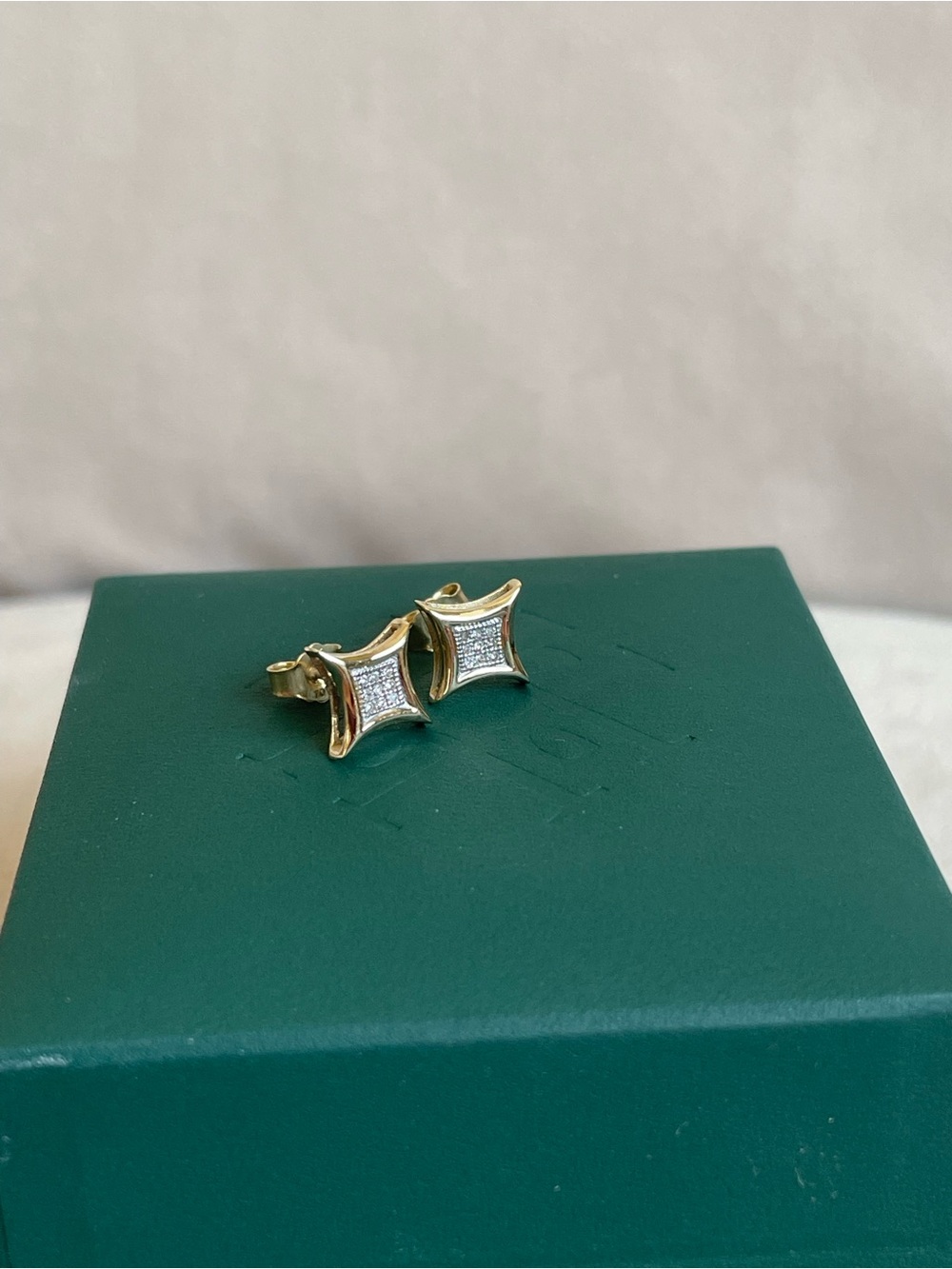 10k Gold Diamond Accent Starburst Earrings - Picture 6 of 7